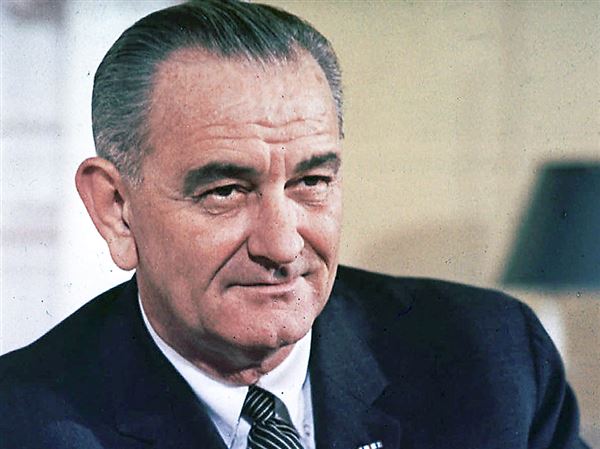 Kepresidenan Lyndon B. Johnson: Kemajuan Sosial dan Konflik Militer