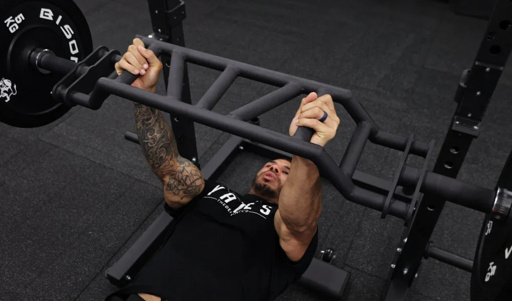 Latihan Tricep Bar untuk Membentuk dan Menyculpt Tubuh Bagian Atas